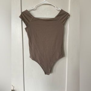 Everlane bodysuit size S , short sleeve , thong style